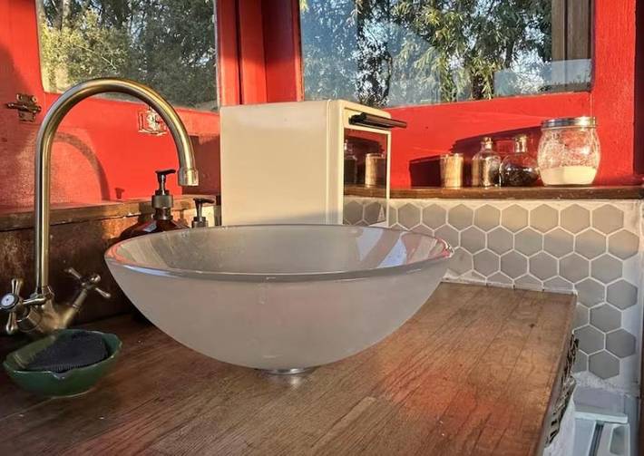 Bateau pour 2 personnes, avec vue et jardin, animaux acceptés à Thourotte - 3
