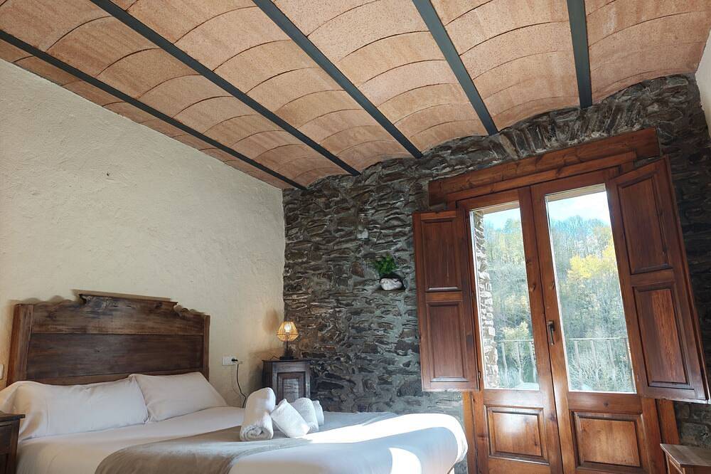 Apartamento entero, Cal Llarg in Molló, Pirineo Catalan
