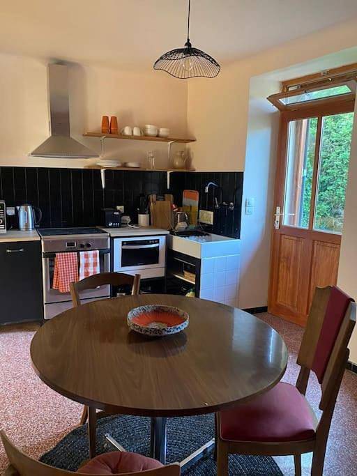 Location de vacances pour 4 personnes, avec jardin à Le Vigeant - 4