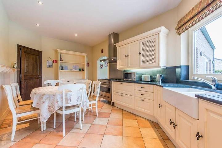 Ferienhaus für 6 Personen, mit Sauna und Garten sowie Terrasse und Pool in Damme (Belgien) - 4