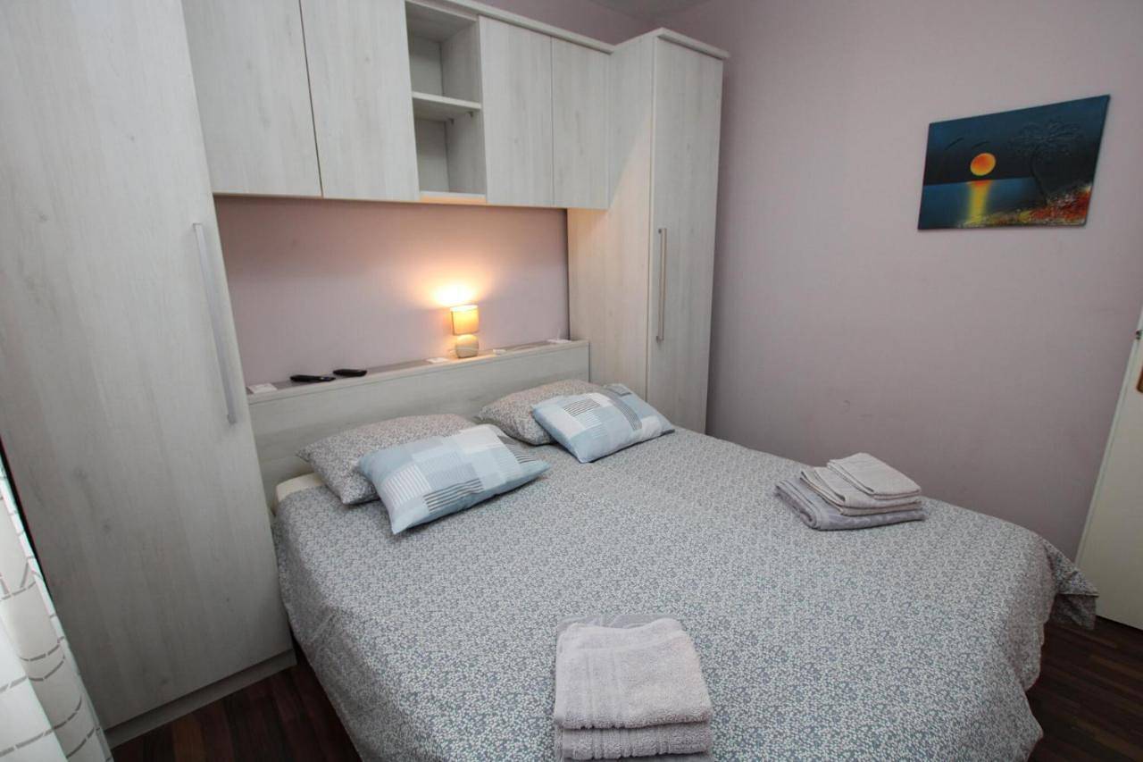 Ganze Wohnung, One-Bedroom Apartment with Garden View in Poreč, Grad Poreč