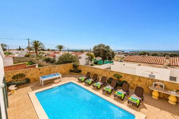 Villa in Cala en Porter, Alaior Municipality für 6 