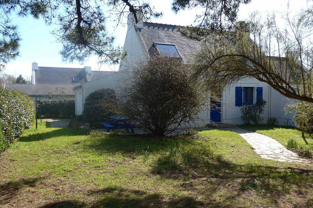Casa Locmaria, 3 camere da letto, 4 persone in Locmaria, Côte des Mégalithes
