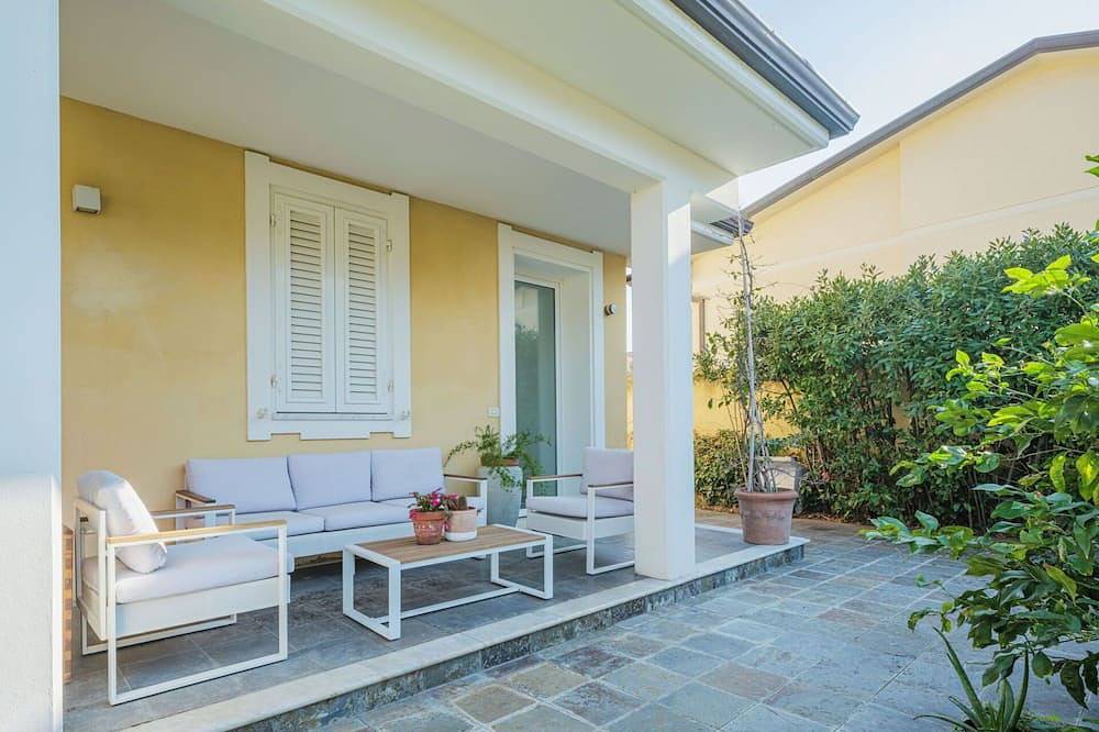 Ganze Wohnung, Angenehme Wohnung für 7 Gäste mit Klimaanlage,  W-Lan, Tv, Innenhof und Haustiere erlaubt in Viareggio, Italienische Riviera