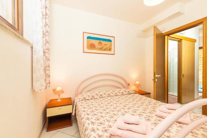 Gîte pour 2 personnes, avec vue et terrasse, adapté aux familles à Santa Maria Navarrese - 3