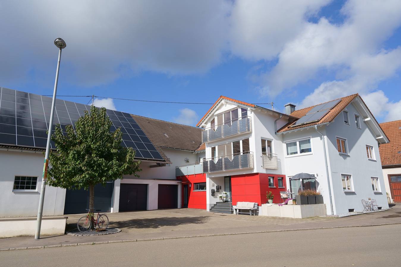 Ganze Wohnung, Ferienwohnung '2' mit privater Terrasse, Gemeinschaftsgarten und Wi-Fi in Gammertingen, Region Bodensee-Oberschwaben