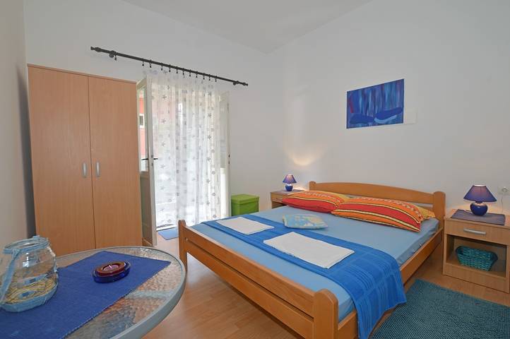 Ferienwohnung für 2 Personen, mit Balkon/Terrasse an der Makarska Riviera
