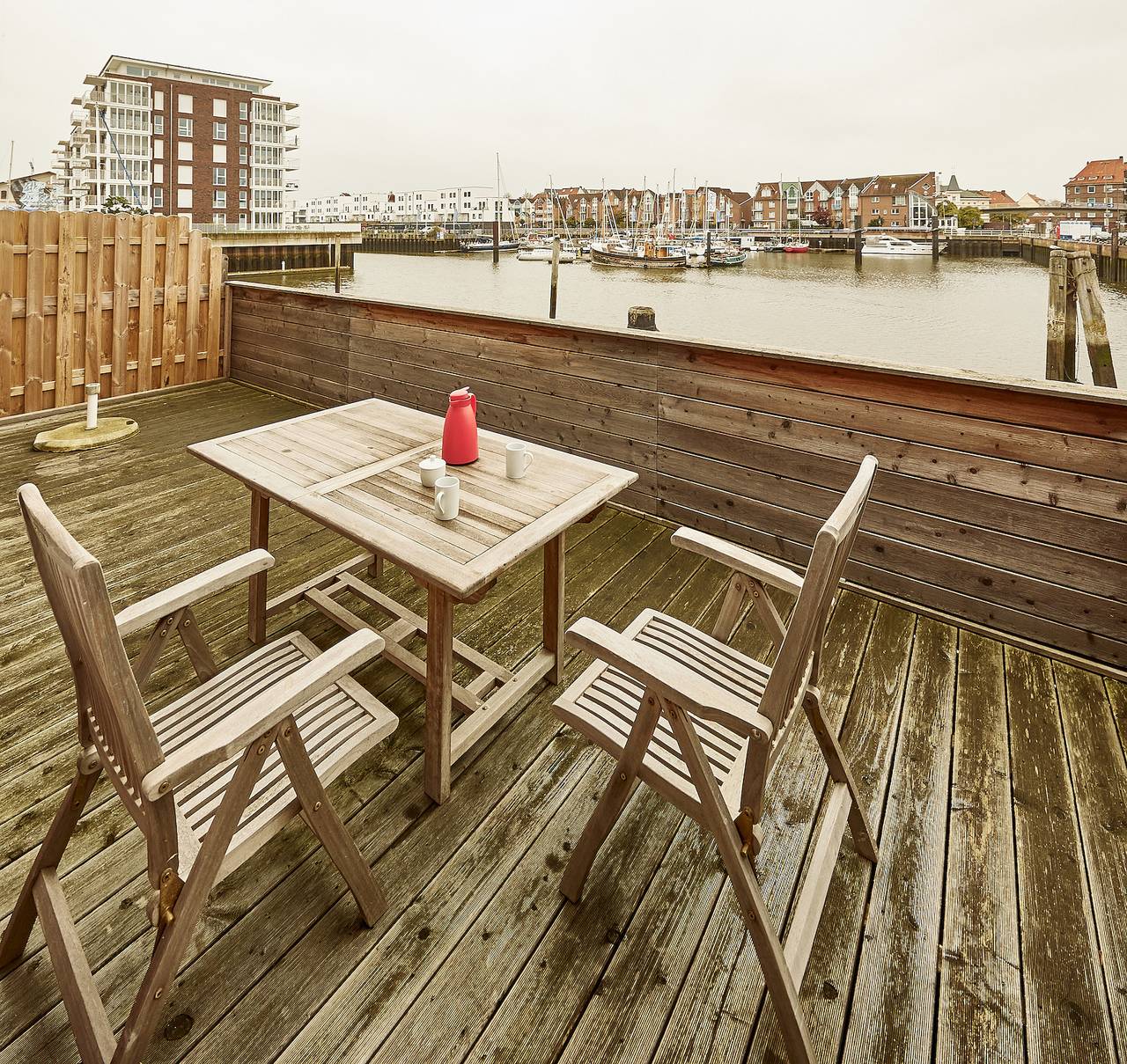 Ganze Ferienwohnung, City-Marina Cuxhaven, Achterndeck in Hafen Cuxhaven, Cuxhaven