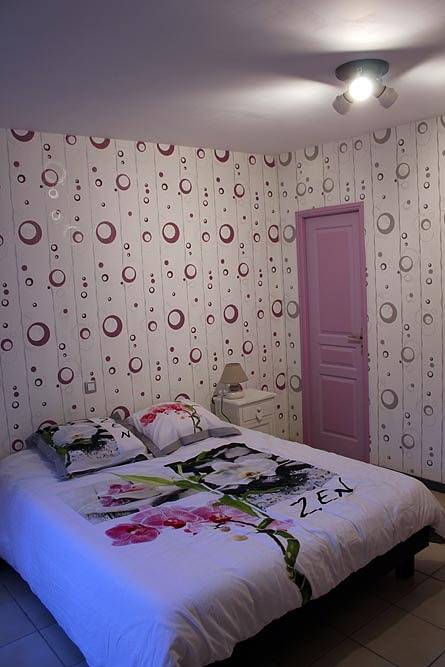 Chambre d’hôte pour 3 personnes, avec piscine et jardin dans l' Ain - 4