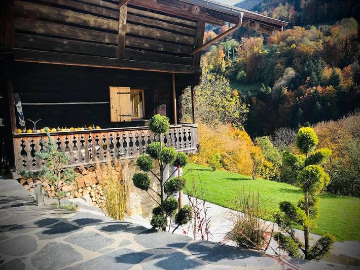 Chambre d’hôte pour 2 personnes, avec Terrasse et Jacuzzi ainsi que Jardin et Vue à Chatel