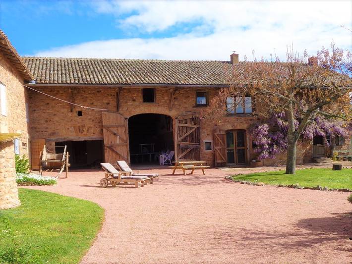 Gîte pour 8 personnes, avec Piscine à Dompierre-les-Ormes - 3