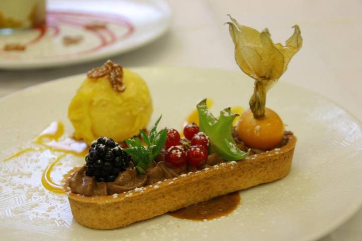 Hôtel pour 5 personnes, avec sauna et vue ainsi que piscine et jardin à Briare - 3