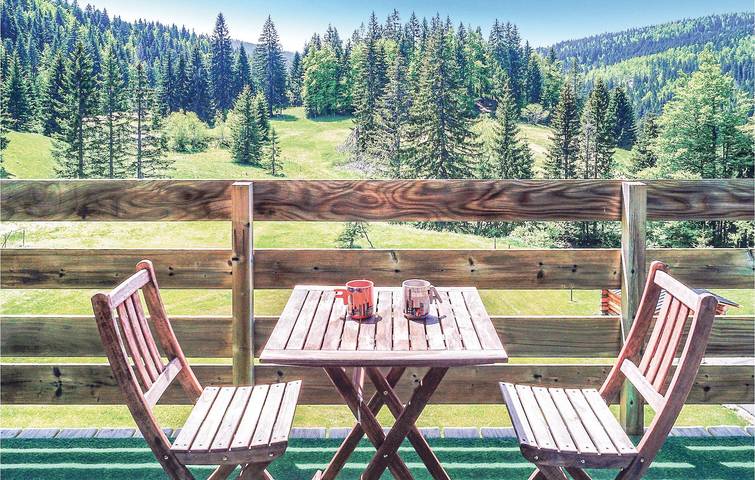 Appartement de vacances pour 4 personnes, avec Terrasse dans le Jura
