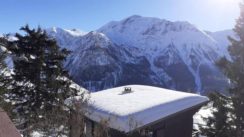 Chalet pour 10 personnes, avec Balcon ainsi que Jardin et Vue à Orcières