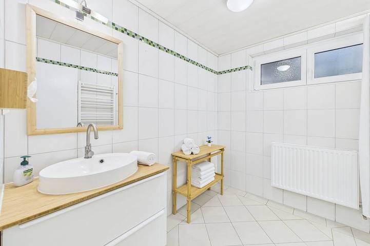 Familien-Suite Garden Oase: Ebenerdig mit Garten & eigenem Badesteg in Ossiach, Bezirk Feldkirchen