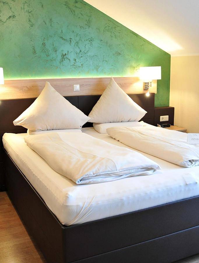 Hotel für 3 Personen, mit Balkon und Terrasse in Garrel