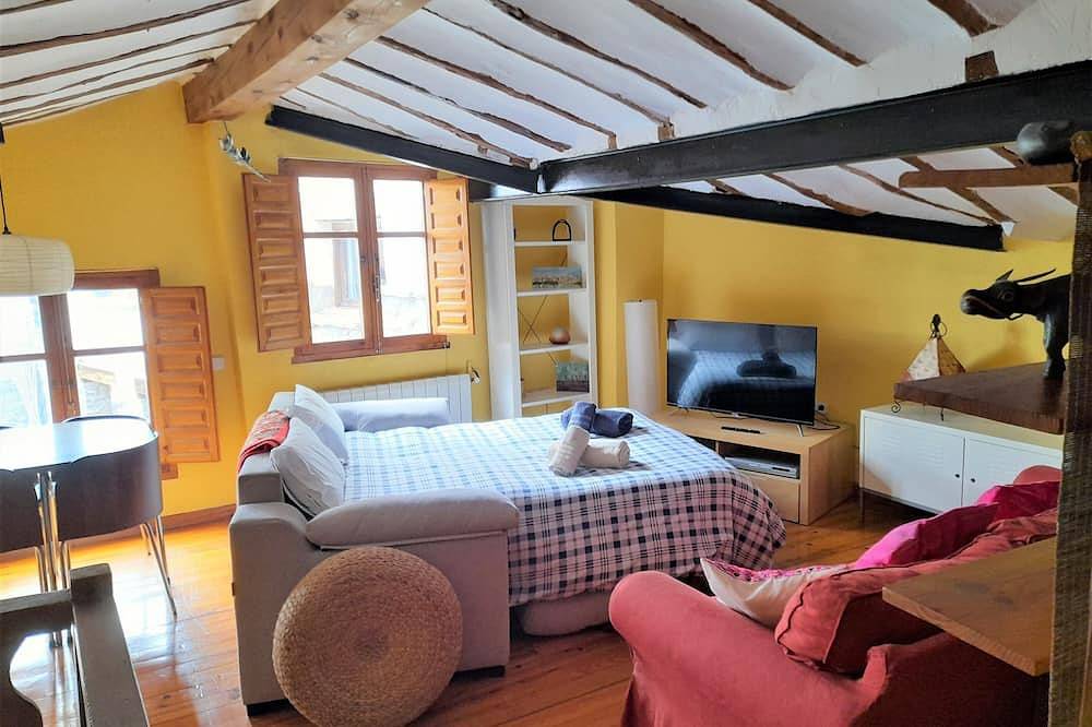 House of the river Leza cannon for 8 people in Trevijano, Soto en Cameros