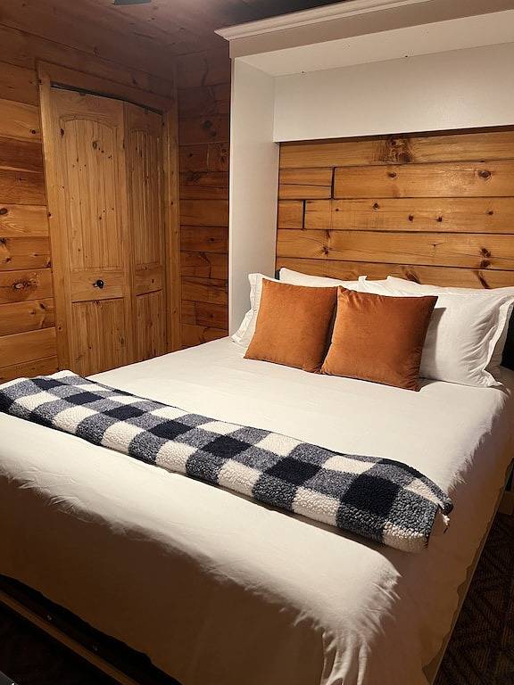 Streaming in the Woods - Level 2 Ev Charger! in Cherry Log, Chattahoochee National Forest