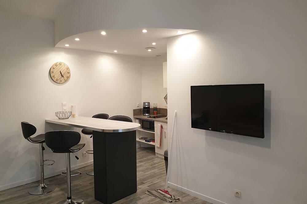 Ganze Wohnung, Studio F1 25m2 im Stadtzentrum von Puy en Velay in Le Puy-en-Velay, Haute-Loire