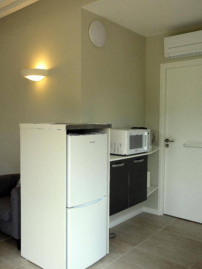 Location de vacances pour 3 personnes, avec vue ainsi que jardin et piscine à Saint-Vincent-le-Paluel - 4