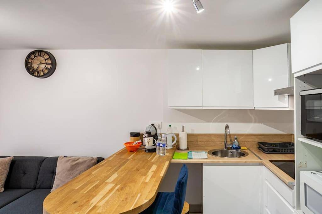 Appartement entier, Studio cosy proche Paris Orly in Morangis, Essonne
