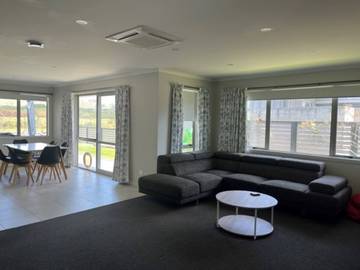 Holiday Home for 10 People in Bay of Plenty, New Zealand, Photo 4