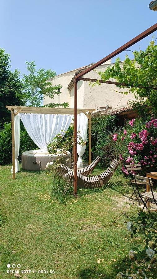 Jolie maisonnette in Niozelles, Parc naturel régional du Luberon