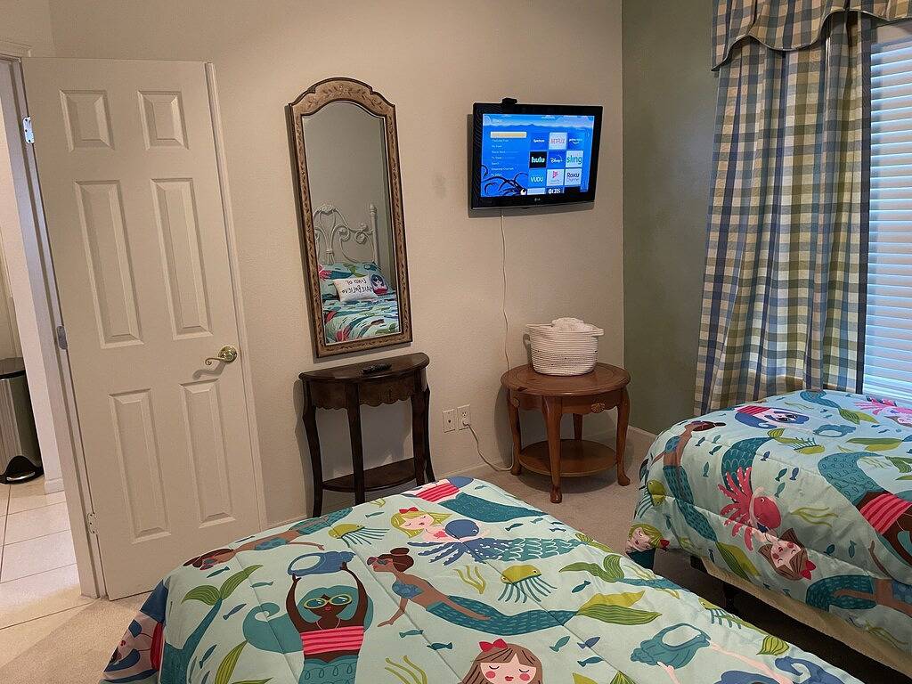 Ganze Wohnung, Lands End Condo 3Bd/3Bath End Unit with Amazing Main Channel View, Newly Updated in Osage Beach, Lake of the Ozarks