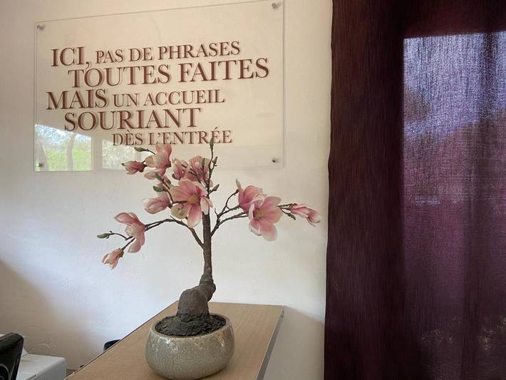 Hôtel pour 2 personnes, avec jardin ainsi que piscine et vue à Saint-Clément-de-Rivière - 4