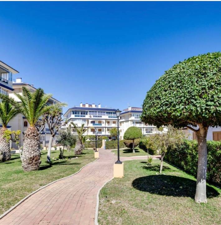 Vakantiewoning voor 4 personen, met Balkon en Tuin in Torrevieja