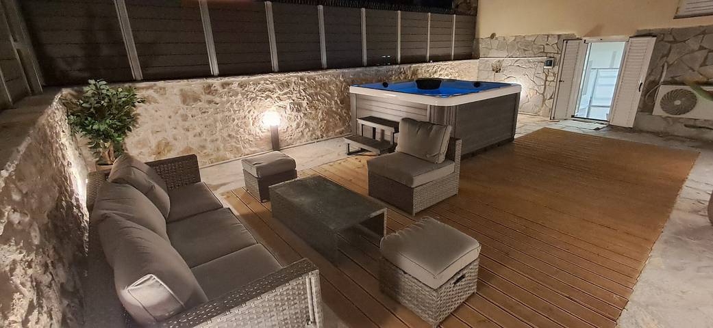 Διαμονή για διακοπές για 5 άτομα, με μπανιέρα υδρομασάζ και κήπο στο Σπαρτοχώρι