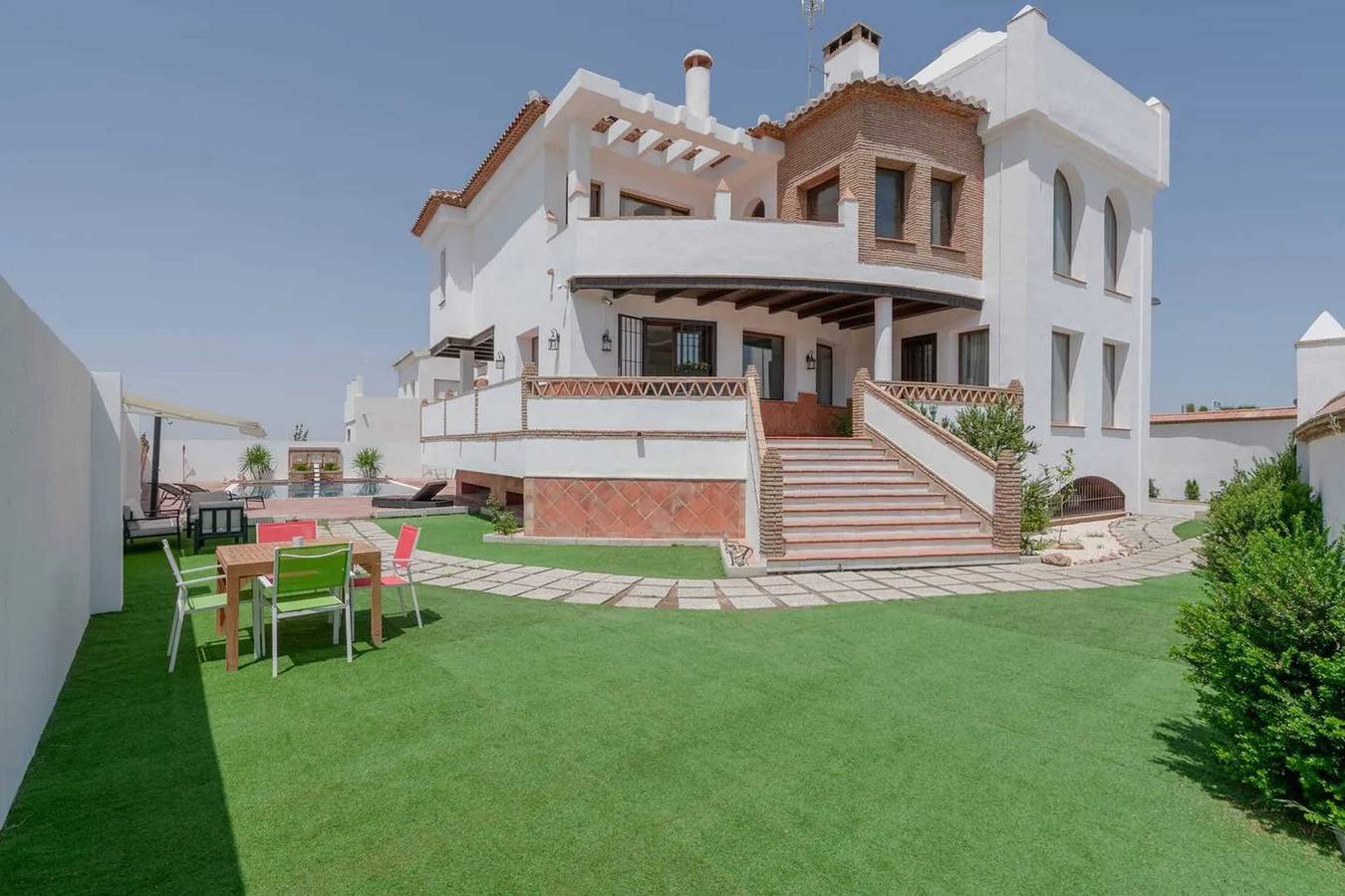 Villa spacieuse à Granada avec piscine privée et jacuzzi in La Zubia, Province de Grenade