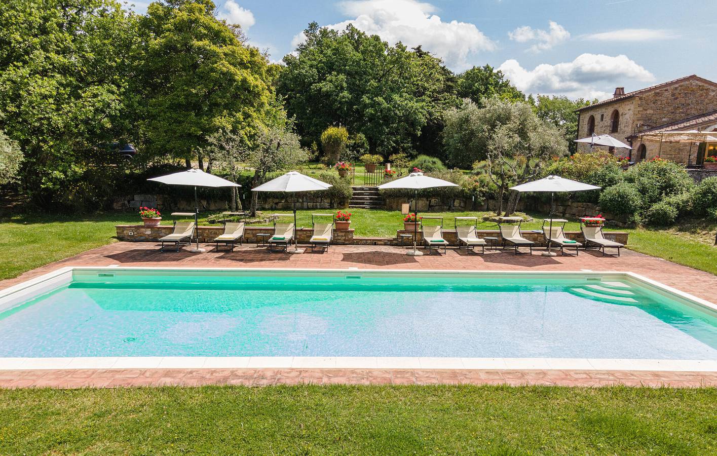 Florence Paradise: 200sqm, A/C, Parking, Pool & Garden in Tavarnelle Val di Pesa, Barberino Tavarnelle