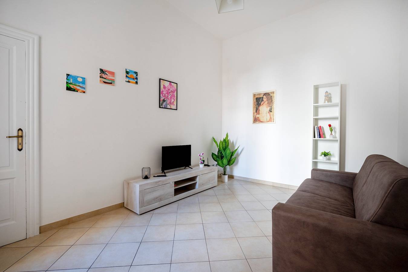 Appartement entier, Appartement « Iris au centre-ville » avec Wi-Fi et climatisation in Monopoli, Province de Bari