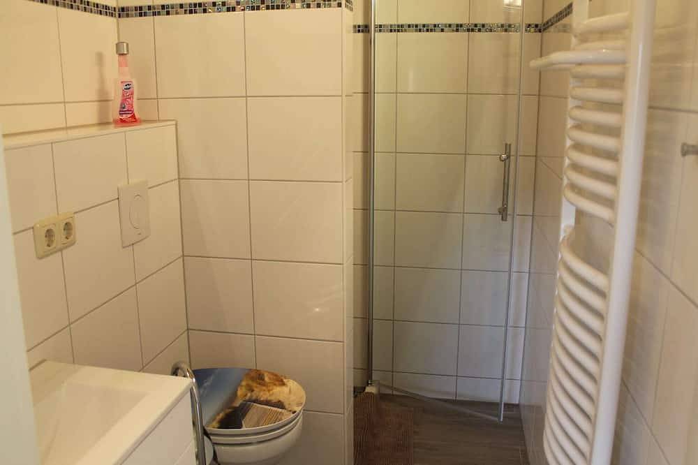 Ferienhaus in Brusow mit überdachter Terrasse in Kröpelin, Rostock und Umgebung