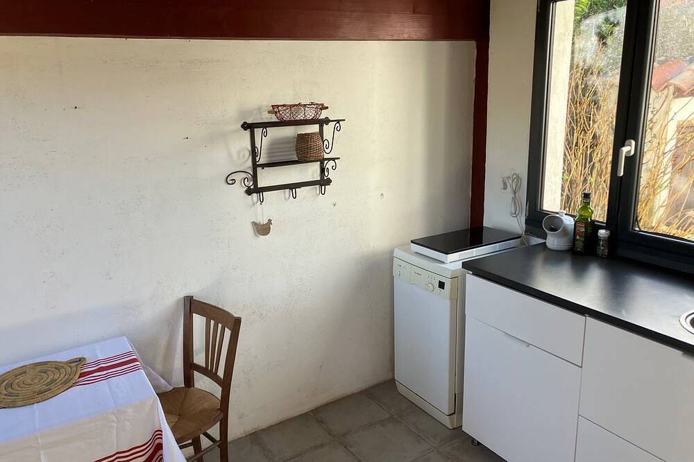 Room at the foot of the Rhune in Sare, Region de Bayona