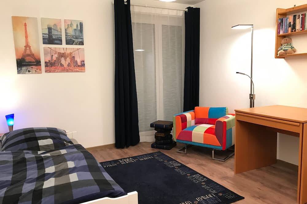 Ganze Wohnung, Schöne barrierefreie 3 1/2-Zimmer-Wohnung in Strandbadnähe! in Allensbach, Untersee