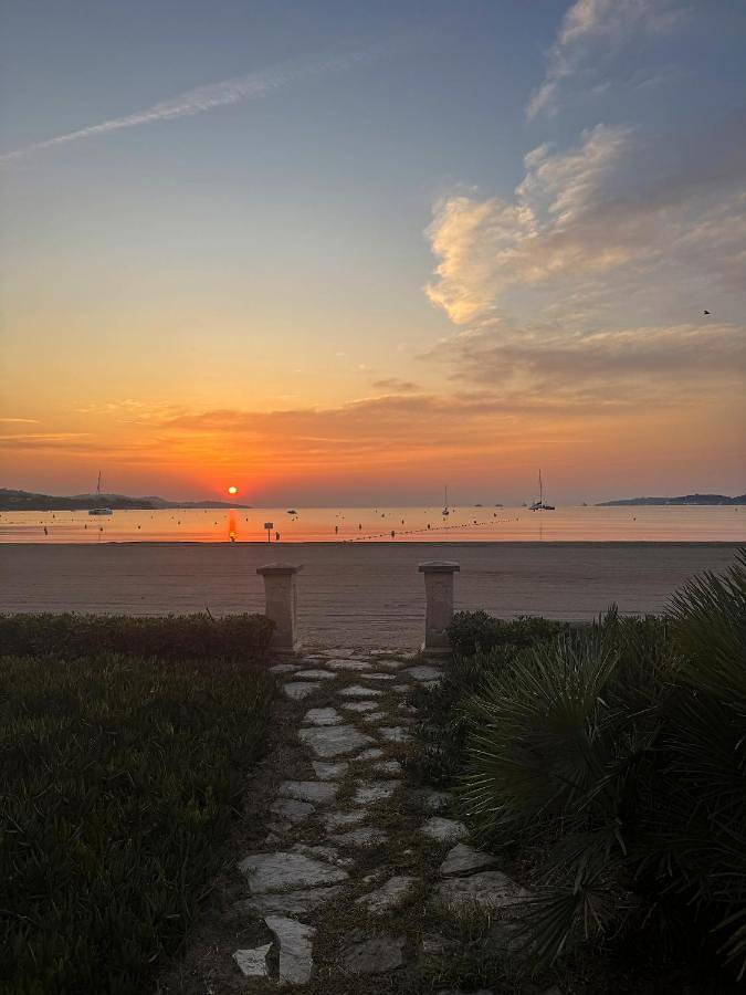 Gîte pour 5 personnes, avec vue et jardin dans Plage De Port Grimaud - 2