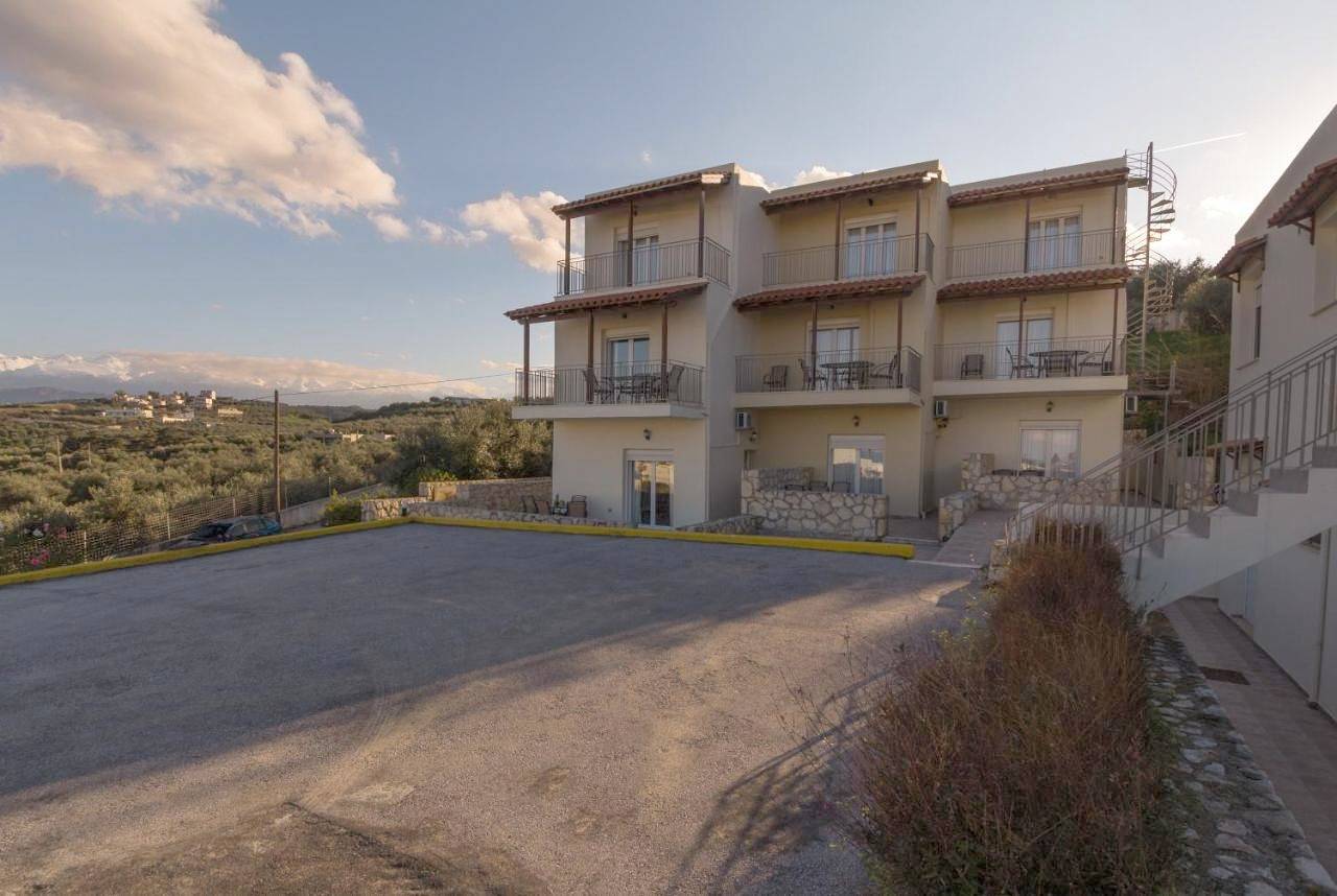 Like Home in Kato Stalos, Agia Marina