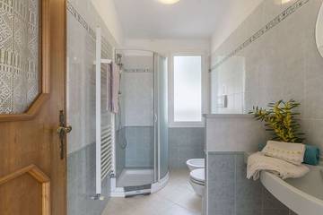 Villa pour 4 Personnes dans Imperia, Alpes liguriennes, Photo 4