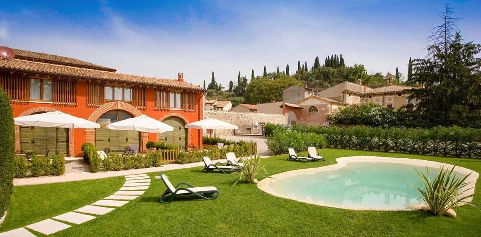 Appartamento per 3 persone, con Balcone e Terrazza nonché Giardino e Piscina a Pastrengo
