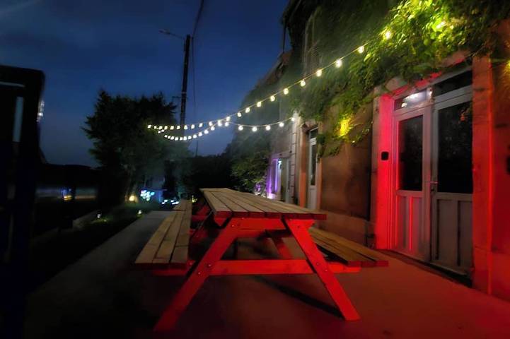 Location de vacances pour 18 personnes, avec Balcon et Jardin à Plancher-Bas