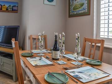 Holiday Rental for 4 People in Mersea Island, Colchester, Photo 2