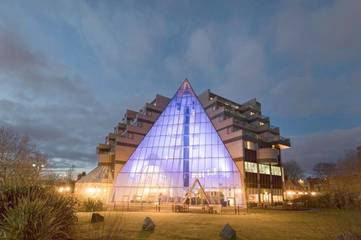 Hôtel pour 2 personnes, avec jardin et jacuzzi ainsi que sauna et piscine à Southampton