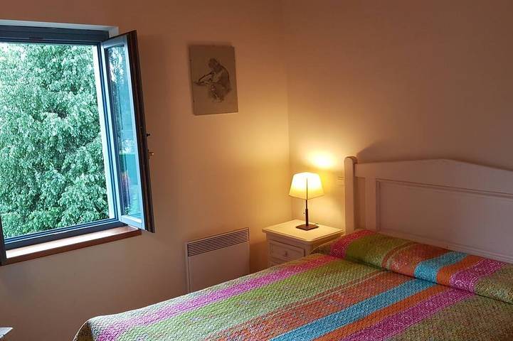 Location de vacances pour 5 personnes, avec jardin et piscine à Palau-de-Cerdagne - 4