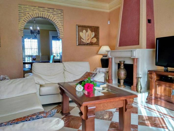 Casa rural para 8 personas, con jardín y vistas al lago además de piscina y vistas en Arriate - 4