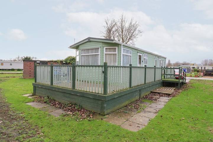 Glamping for 5 people in Northamptonshire