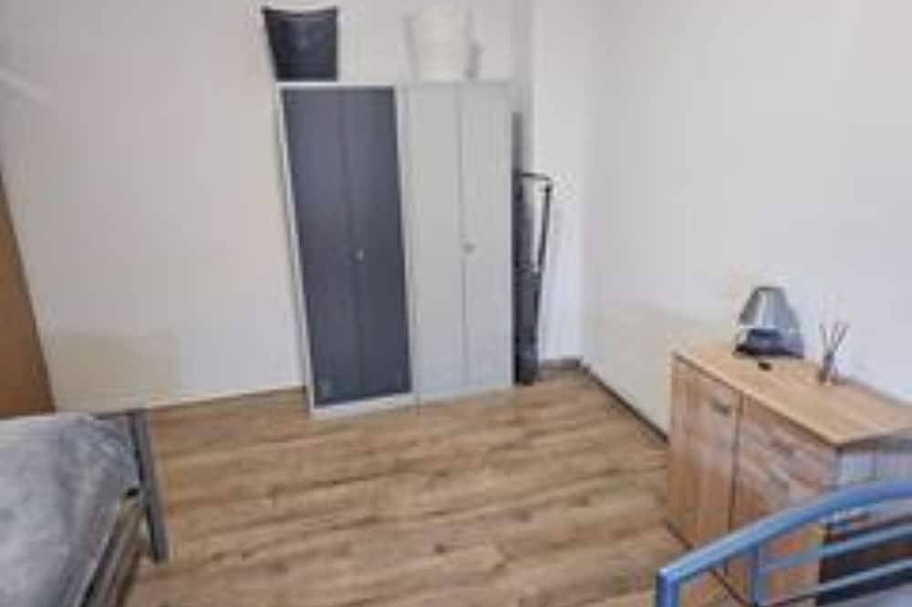 Ganze Wohnung, Ferienwohnung/App. für 4 Gäste mit 80m² in Leuna in Leuna, Saale-Unstrut