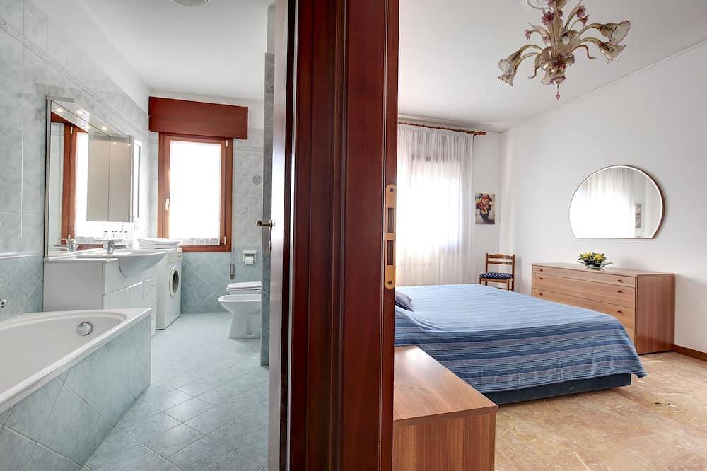 Apartamento entero, Piso / apartamento - Venezia-Mestre in Venecia, Provincia de Venezia