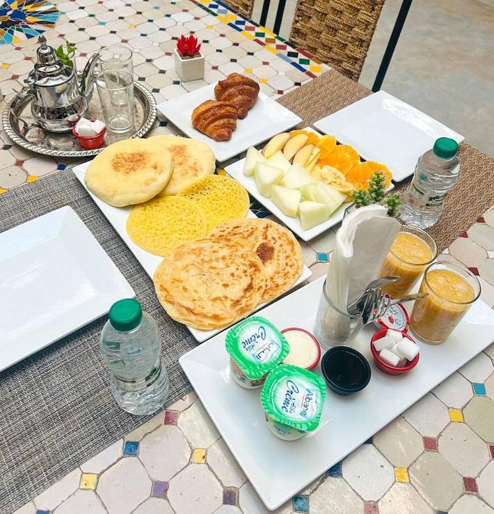 Gîte pour 2 personnes, avec terrasse et piscine à Rabat - 4